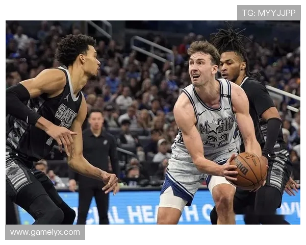 开云爱游戏体育：为体育迷提供全方位的线上线下互动体验